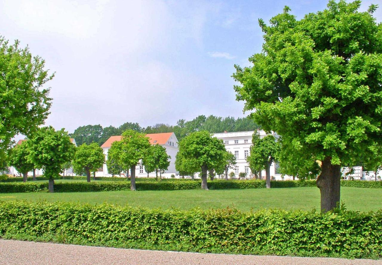 Gemütliche, ruhig gelegene Pension bei Putbus RÜG 2330 Exterior foto